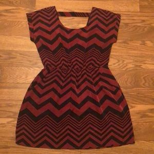 Final Price - Chevron Dress, Size XL